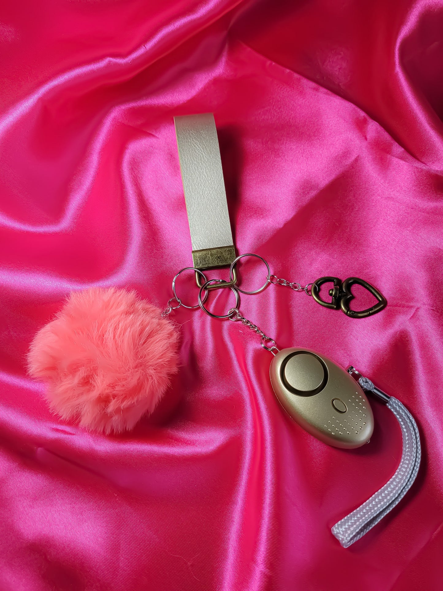 4-in-1 Safety Keychain with Personal Safety Alarm