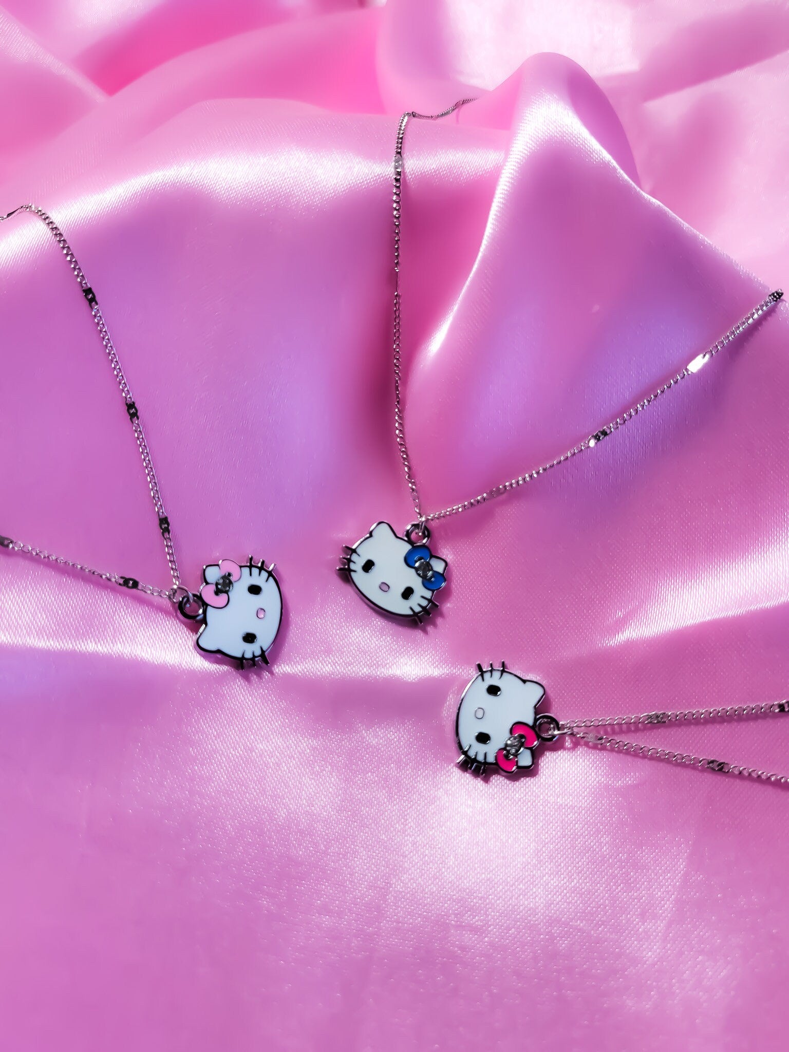 Hello Kitty Pendant Necklace – The Bratty Princess